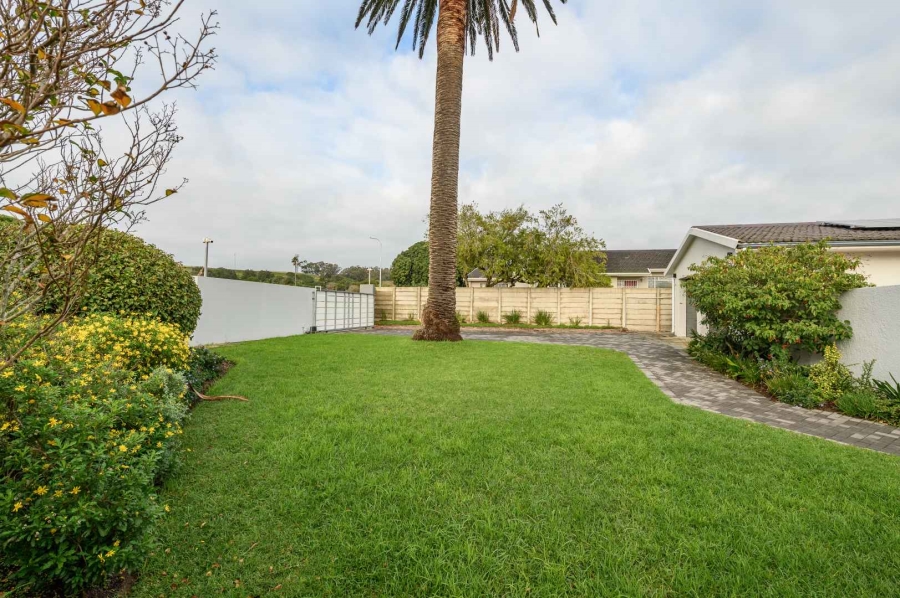 3 Bedroom Property for Sale in Miramar Eastern Cape